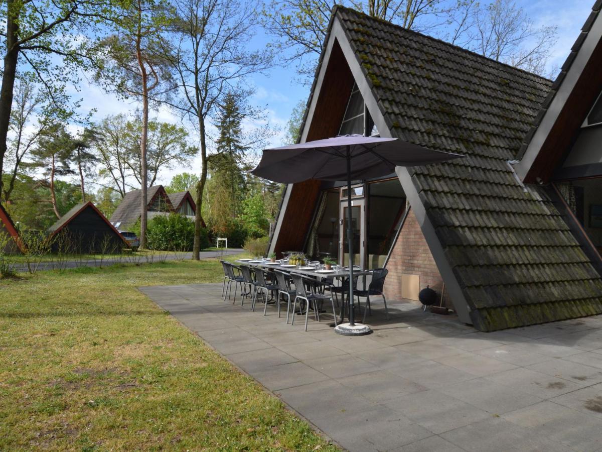 Holiday Home With Large Terrace Stramproy Buitenkant foto