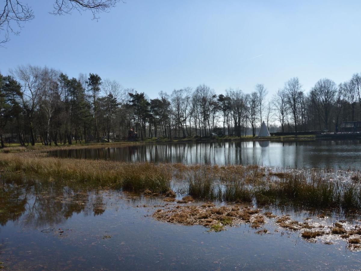Holiday Home With Large Terrace Stramproy Buitenkant foto