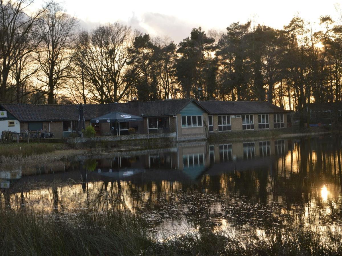 Holiday Home With Large Terrace Stramproy Buitenkant foto
